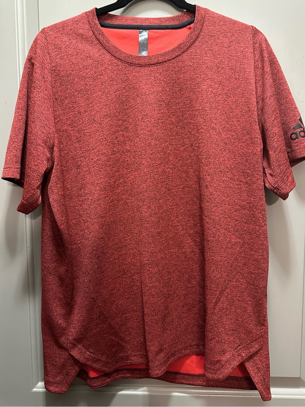 Adidas Size L Brick Red Short Sleeve Tee Pre-owned